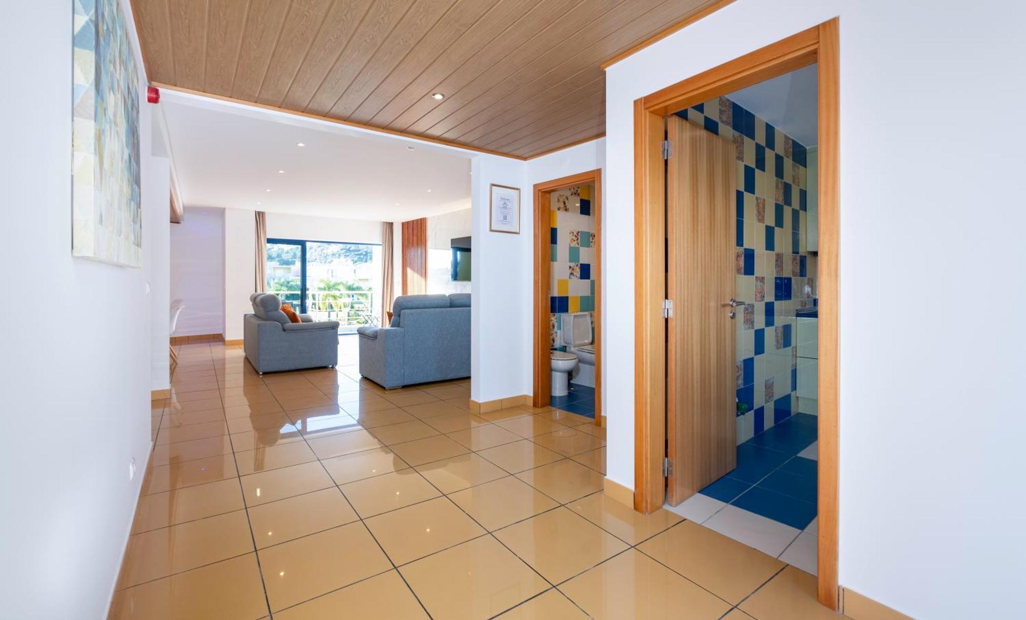 Penthouse 160Sqm Wide Terraces Pool View & Private Hot Tub & Parking Appartement Albufeira Buitenkant foto